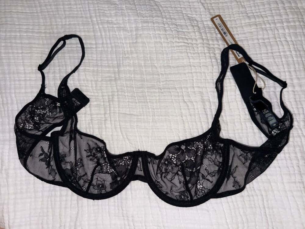 SKIMS Ultra Fine Lace Half Cup Demi Bra Onyx Black 38D NWT $58